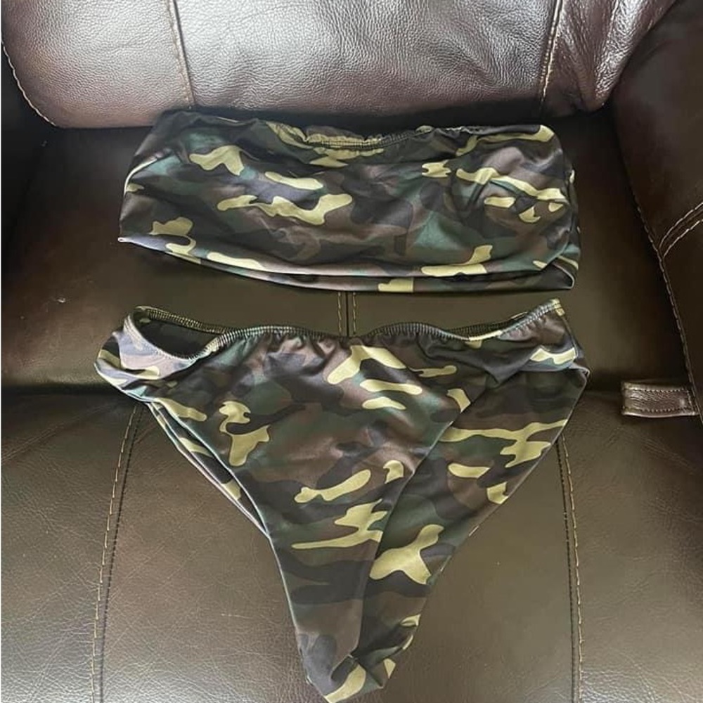 camo bikini